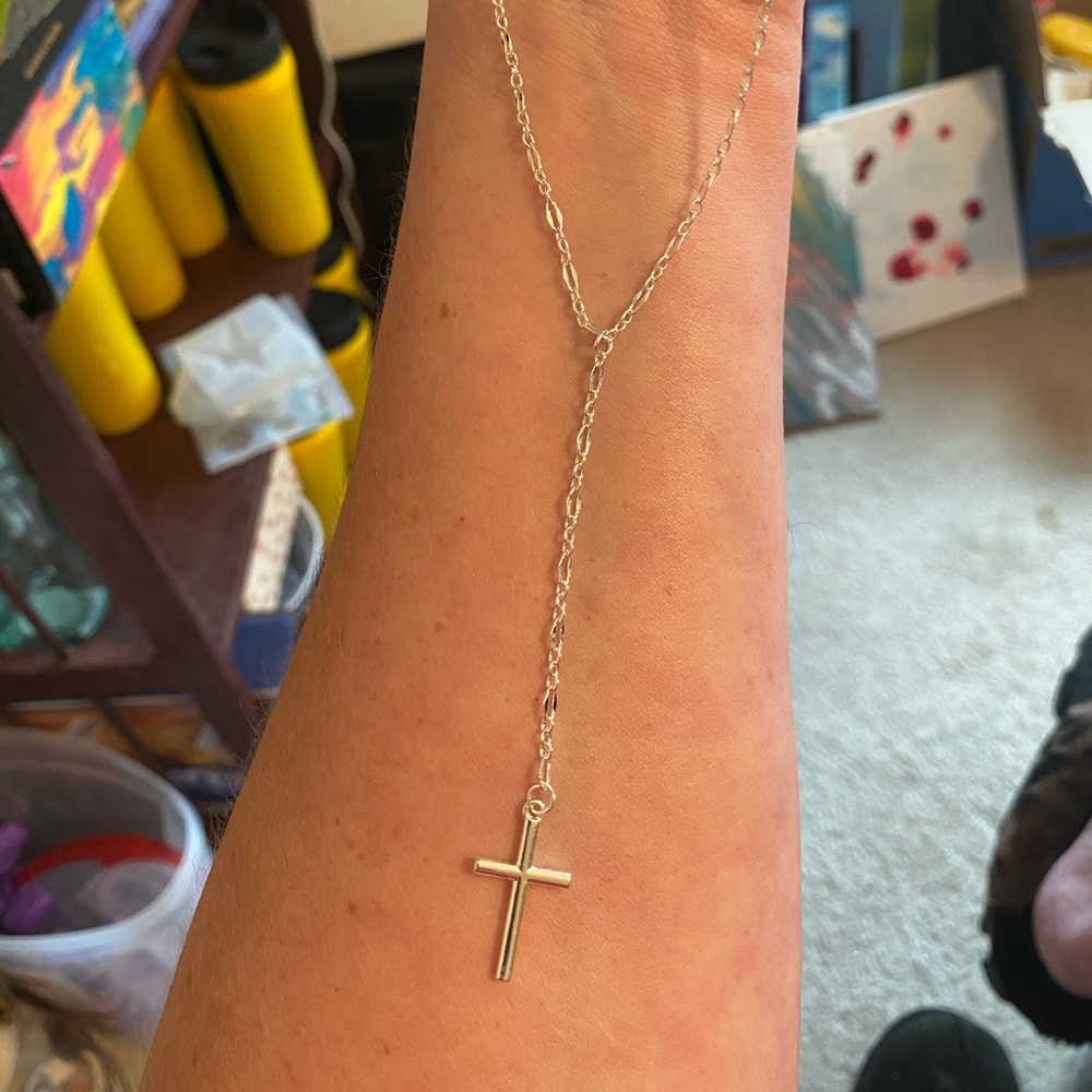 Adjustable silver cross necklace